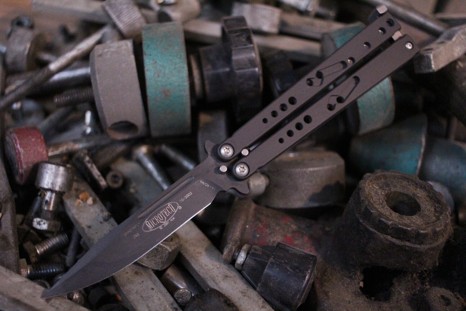 Microtech Classic Dragonfly 3.75&quot; Balisong Butterfly Knife, Black / Black Plain