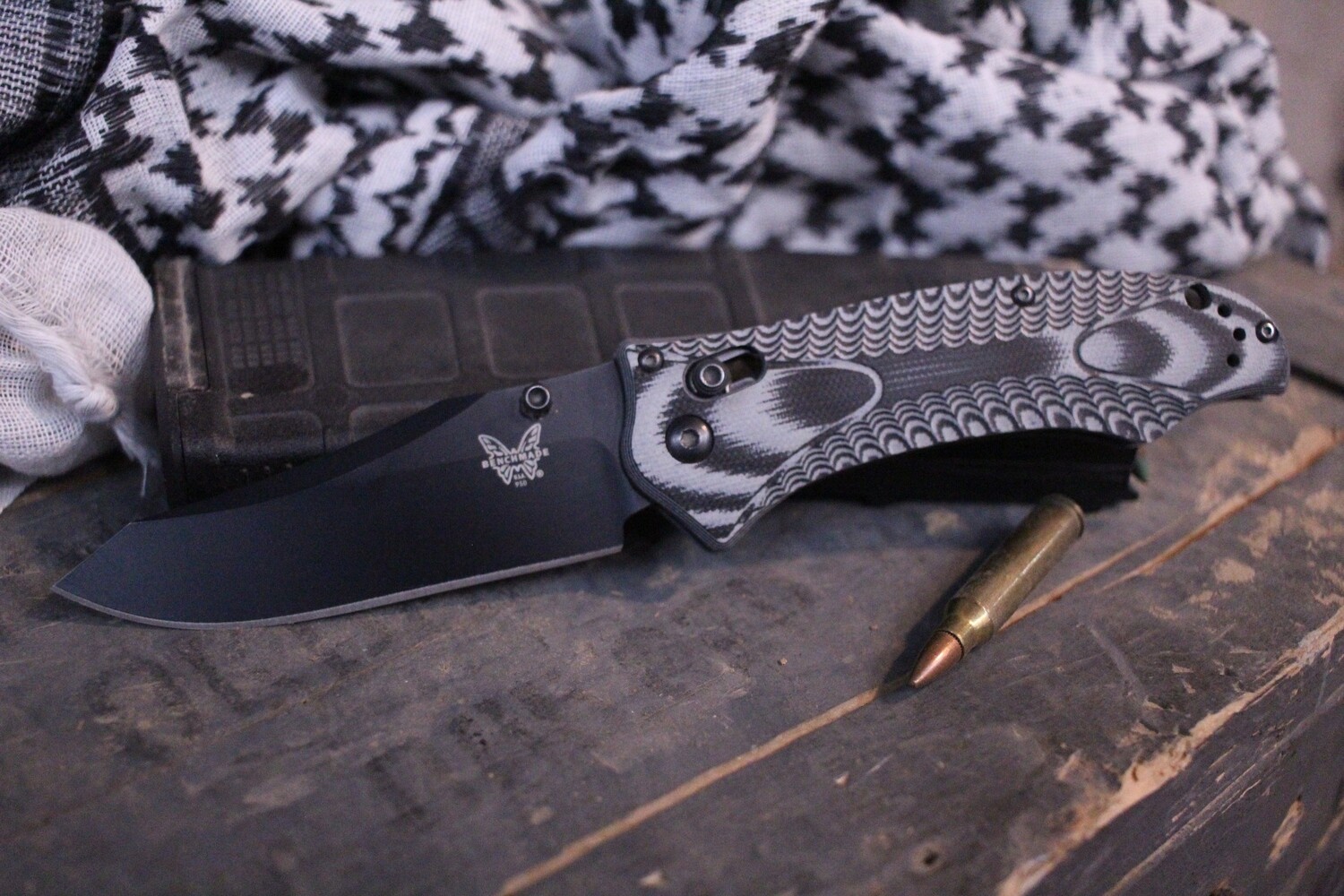 Benchmade Osborne Rift 3.67&quot; AXIS Lock Knife / Black / Black-Gray (Pre-Owned)