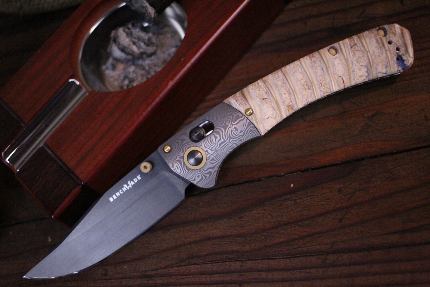 Benchmade Crooked River 4&quot; Gold Class AXIS Lock Knife / Custom Mammoth Tooth Handle / Mammoth Ivory Backspacer / 20CV