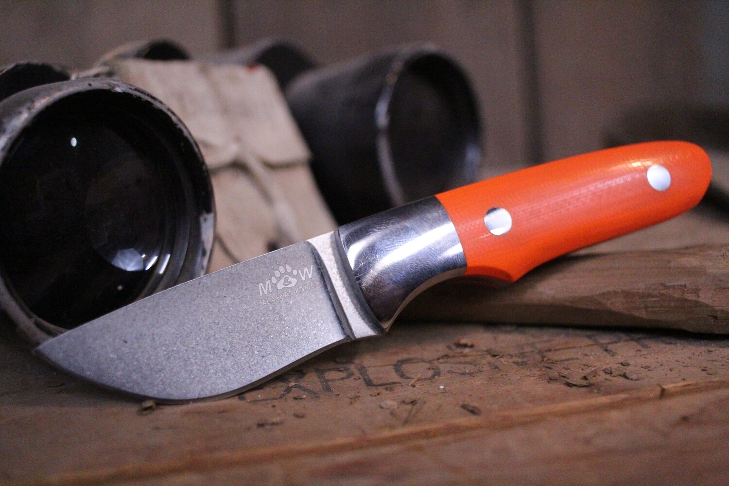 M&amp;W Alaskan Knives 3 Finger 2.5&quot; Skinner, Orange G10 / Stonewash N690