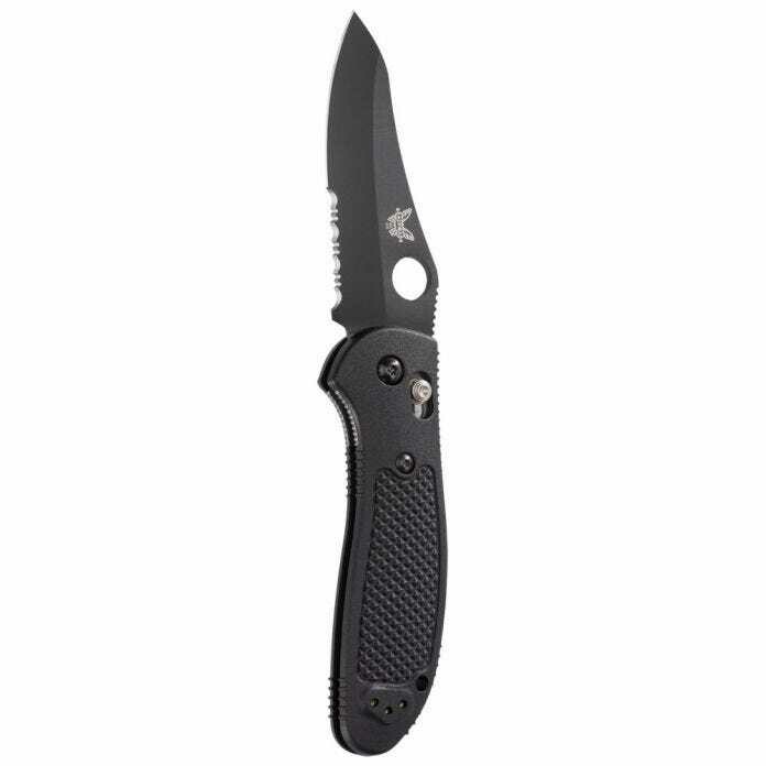 Benchmade Griptilian 3.45&quot; AXIS Lock Knife / Black Serrated / Black / S30V / HG ( Discontinued )