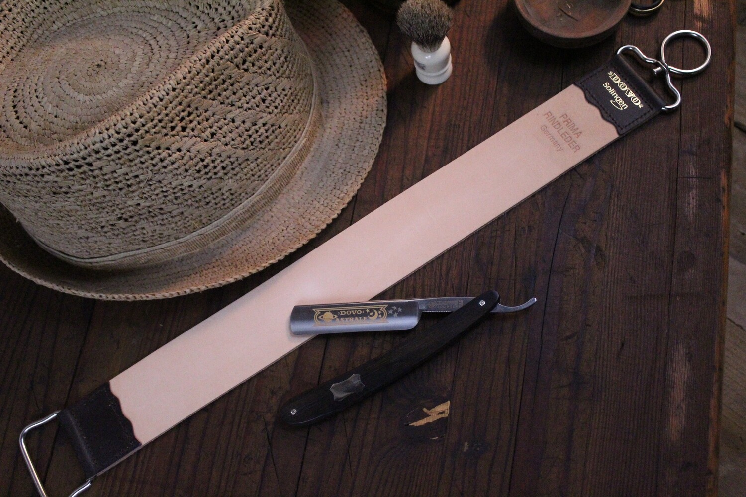 DOVO 16.125&quot; x 1.87&quot; Razor Strop / Cowhide &amp; Swivel Hook