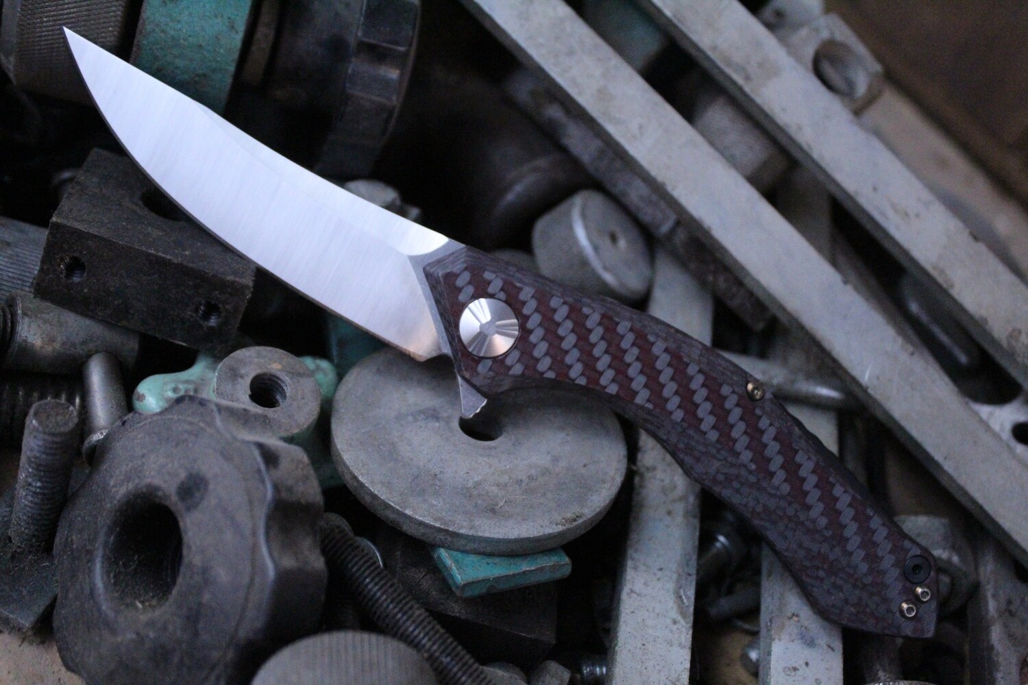 Zero Tolerance 0462 Sinkevich 3.7&quot; Flipper Knife Red Carbon Fiber / Satin / Bronze Ano