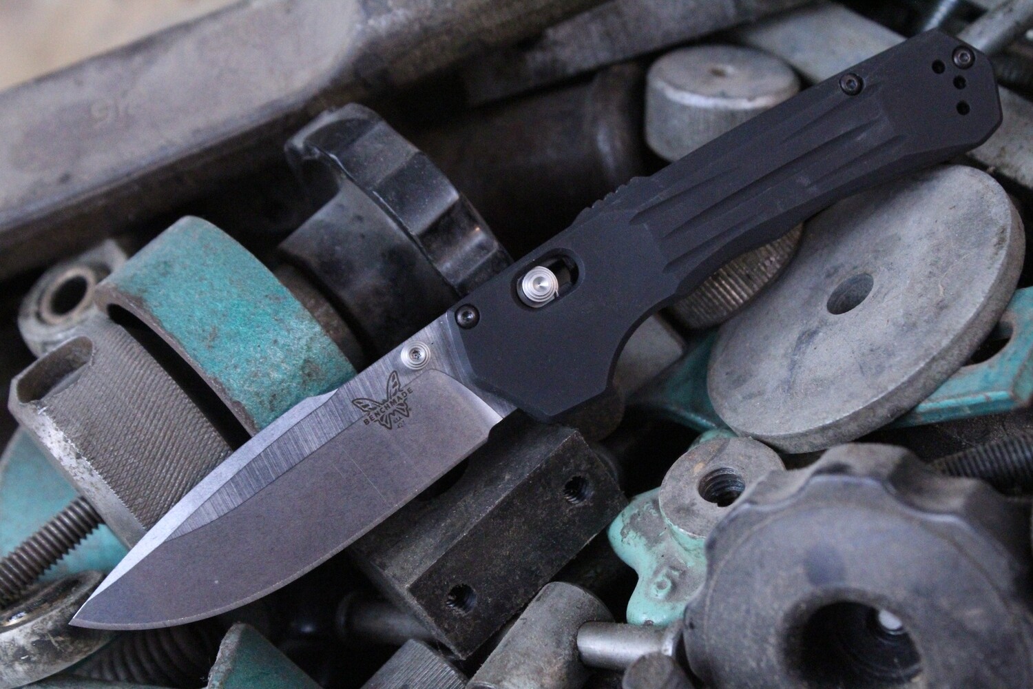 Benchmade Mini Vallation 3.2&quot; AXIS-Assist Knife / Black / Satin ( Pre Owned )