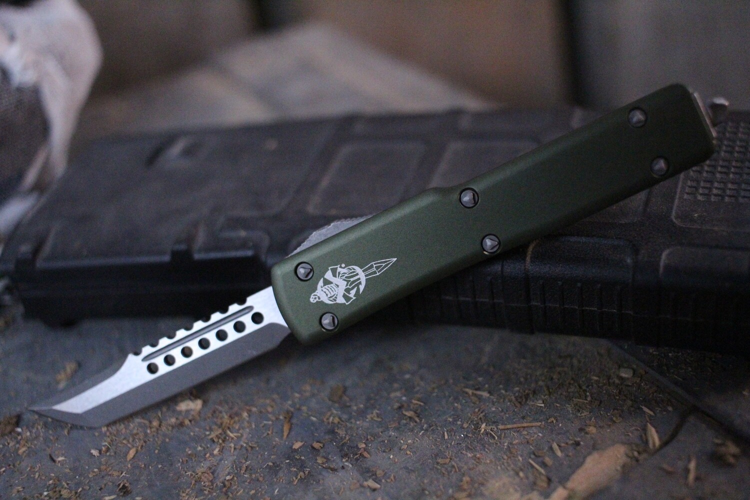 Microtech Signature Series UTX-70 Hellhound 2.41&quot; OTF Automatic Knife / Apocalyptic / OD Green