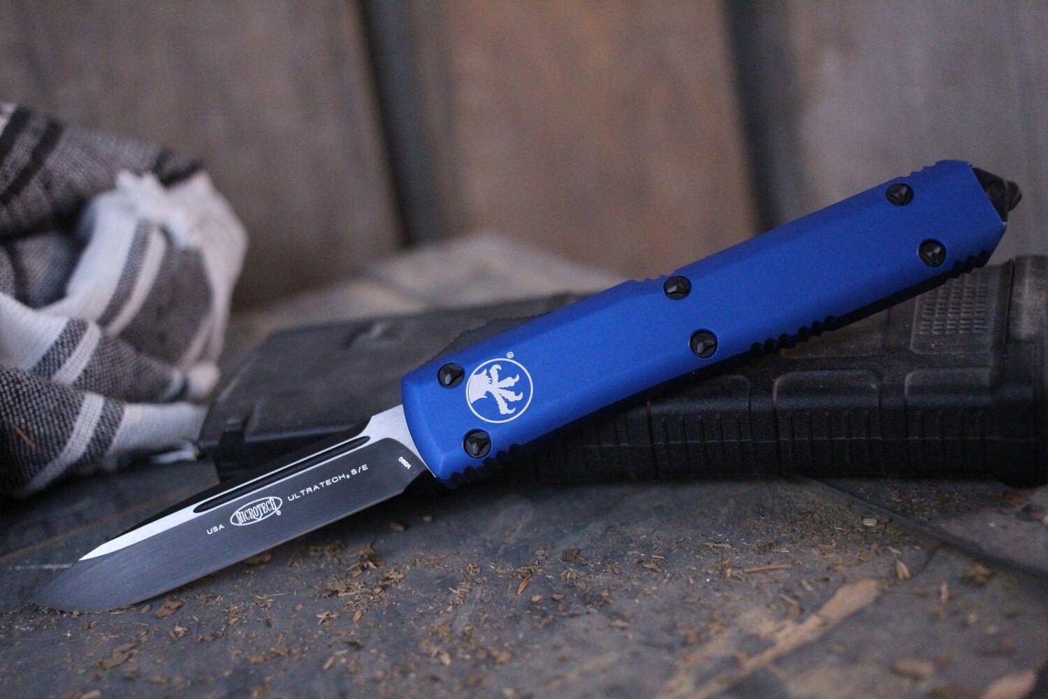 Microtech Ultratech S/E 3.45&quot; OTF Automatic Knife / Blue Aluminum / Two Tone