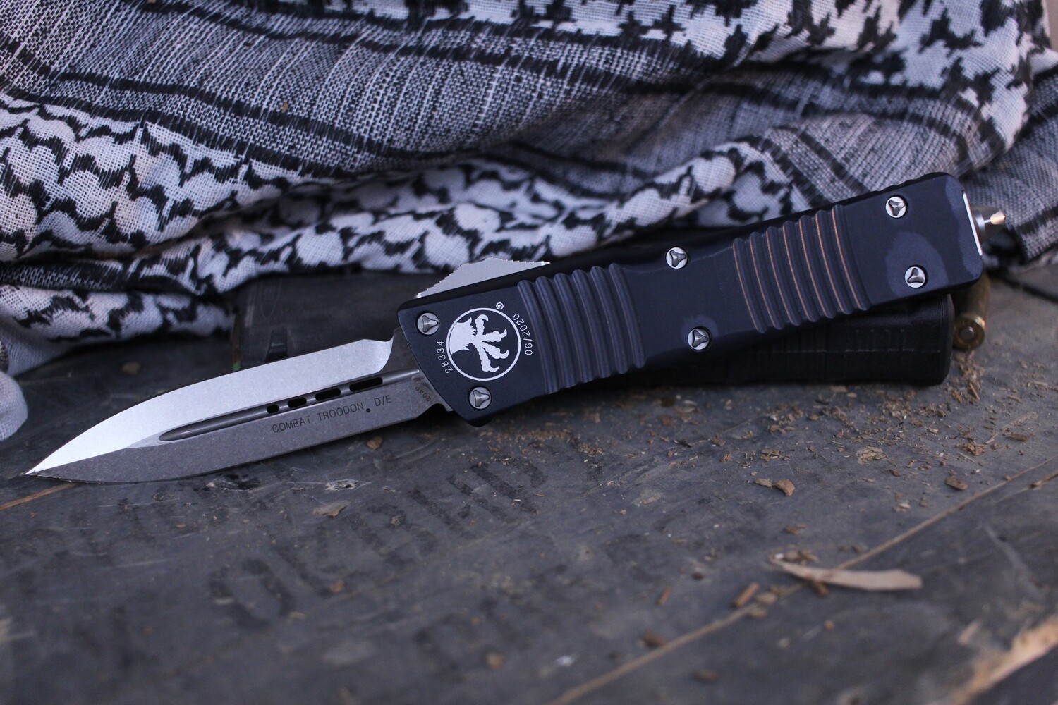 Microtech Combat Troodon D/E 3.8&quot; OTF Automatic Knife /  Stonewash