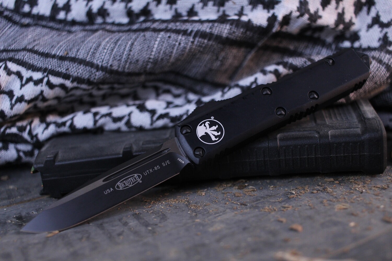 Microtech UTX-85 S/E 3.125&quot; OTF Auto / Black Aluminum / Black