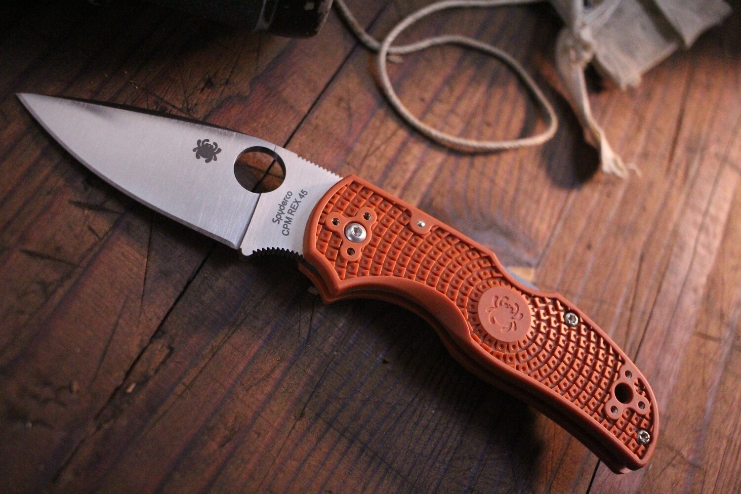 Spyderco Native 5 LW 3&quot; Folding Knife, Orange FRN / Satin Rex45 ( Pre Owned )