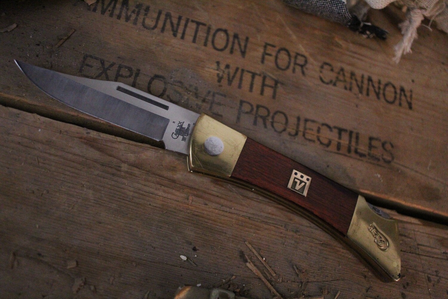 Case Large Changer Knife / Rosewood &amp; Brass / Satin / Lockback ( Pre Owned )