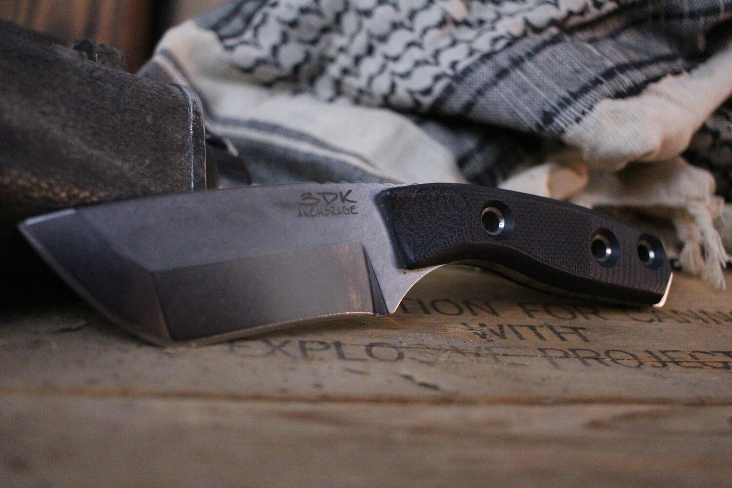3DK Riot 3.7&quot; Fixed Tanto Point, K110 Blade / Black G10 handle / Kydex ( Pre Owned )