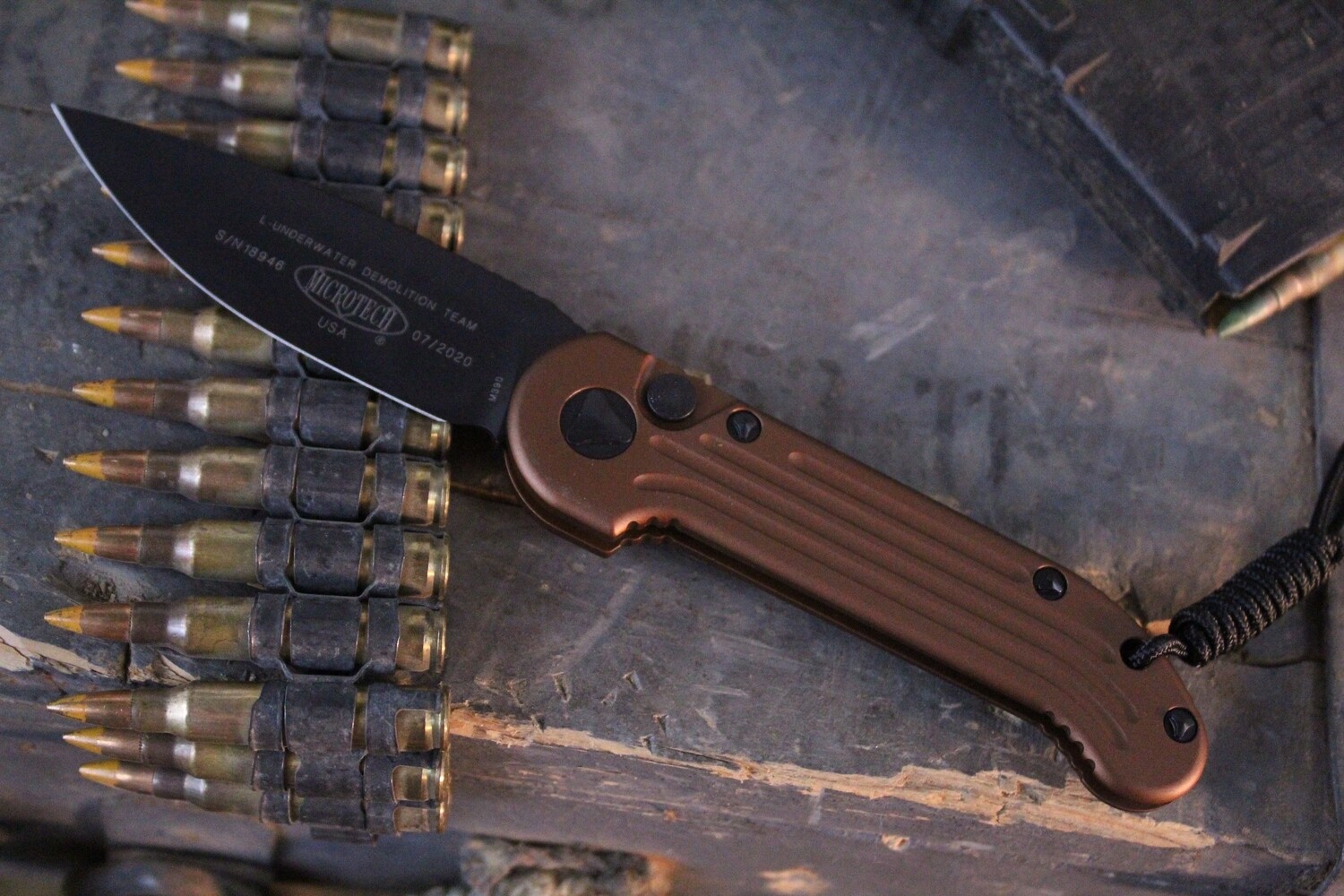 Microtech L.U.D.T. 3.375&quot; Automatic Knife, Black / Tan