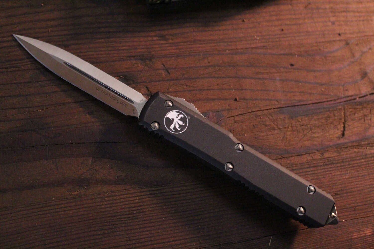 Microtech Ultratech 3.4&quot; D/E OTF Automatic Knife  / Black / Bronze