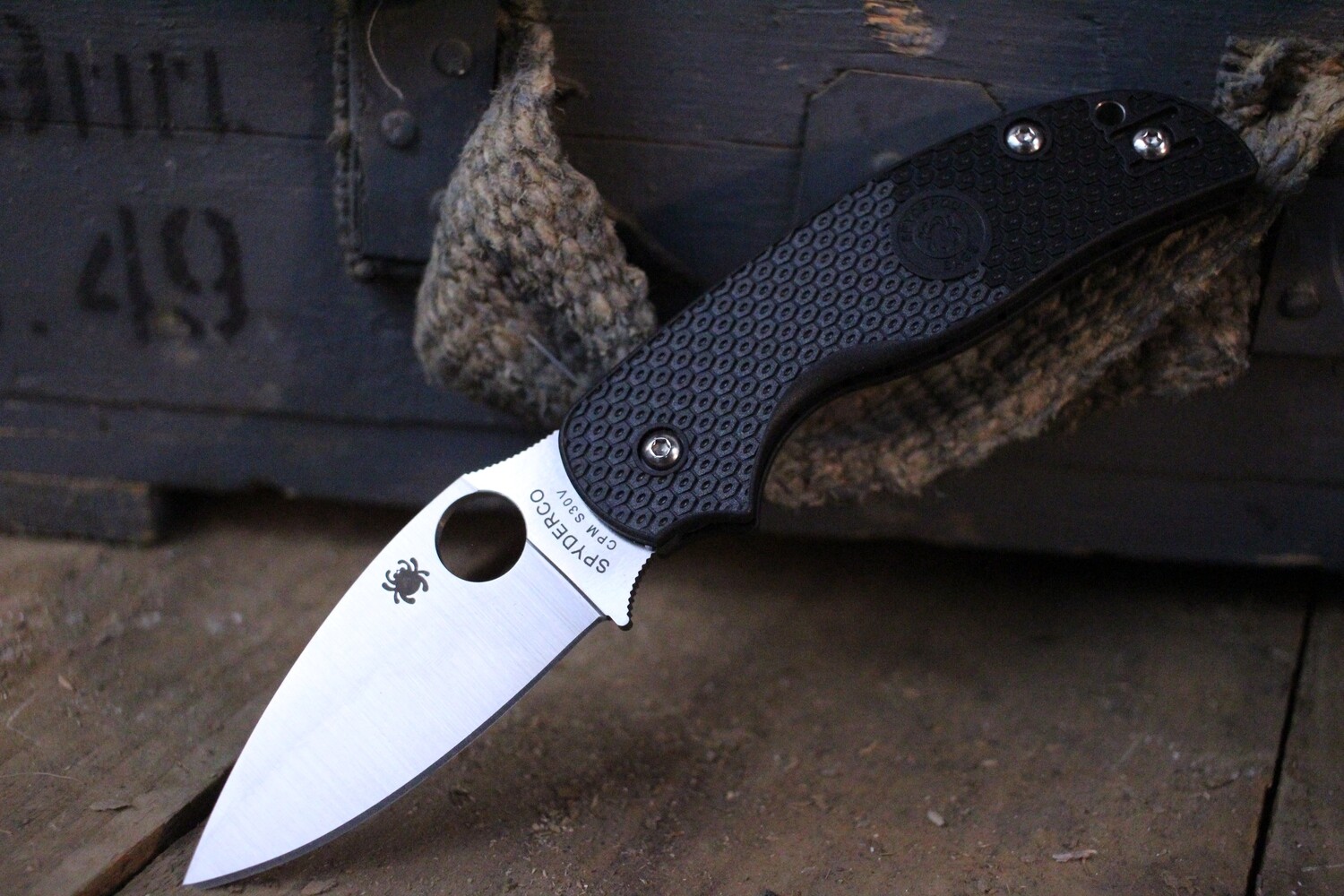Spyderco Sage 5 3&quot; Compression Lock Knife / Black FRN / Satin S30V ( Pre Owned )