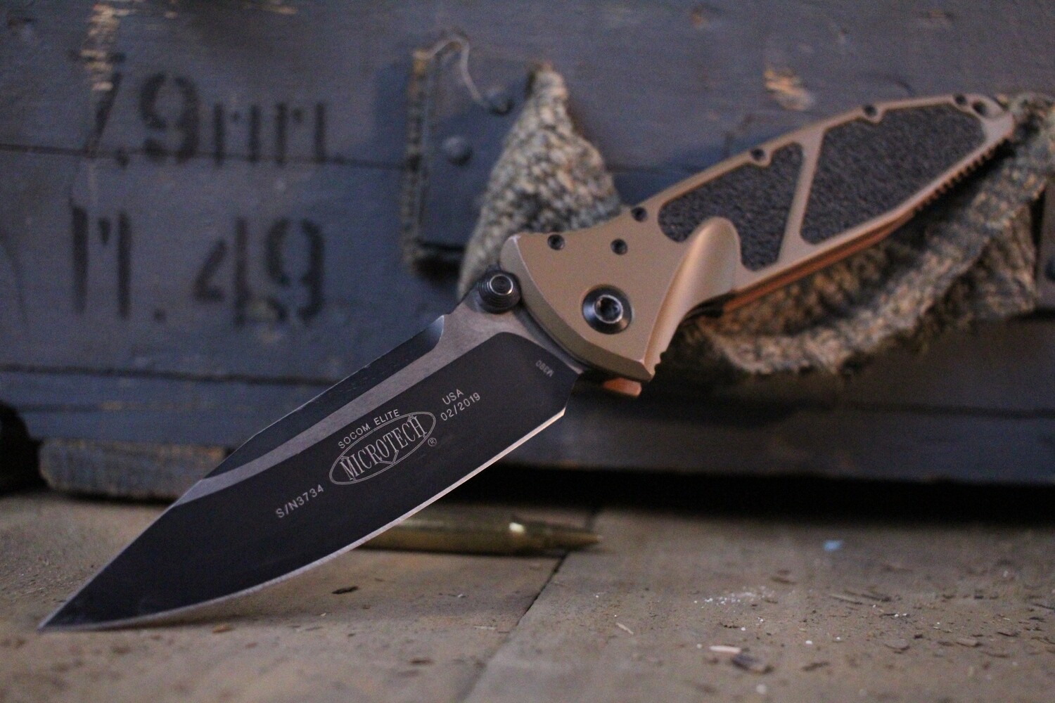 Microtech Socom Elite 4&quot; Folding Knife / Tan / Black Two-Tone M390 ( Pre Owned )