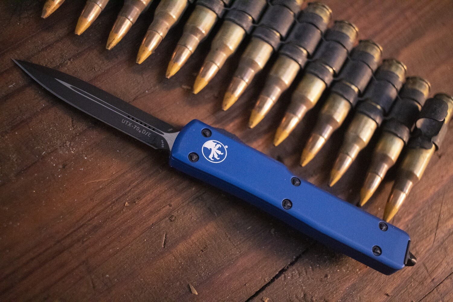Microtech UTX-70 D/E 2.4&quot; OTF Automatic Knife, Blue / Black