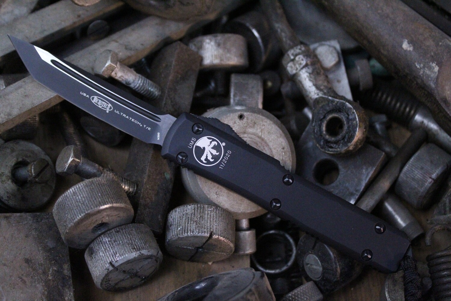 Microtech Ultratech T/E 3.4&quot; OTF Automatic Tanto, Black / Black ( Pre Owned )