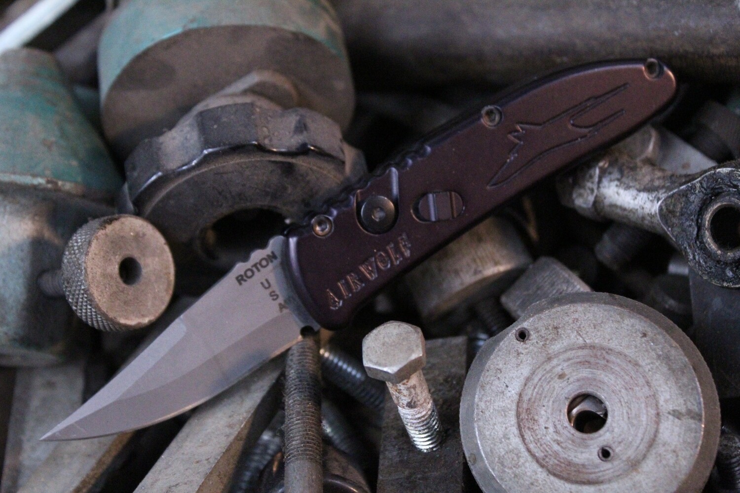 Roton Airwolf JR 2.625&quot; Automatic Knife / Black / Bead Blasted ( Pre Owned )