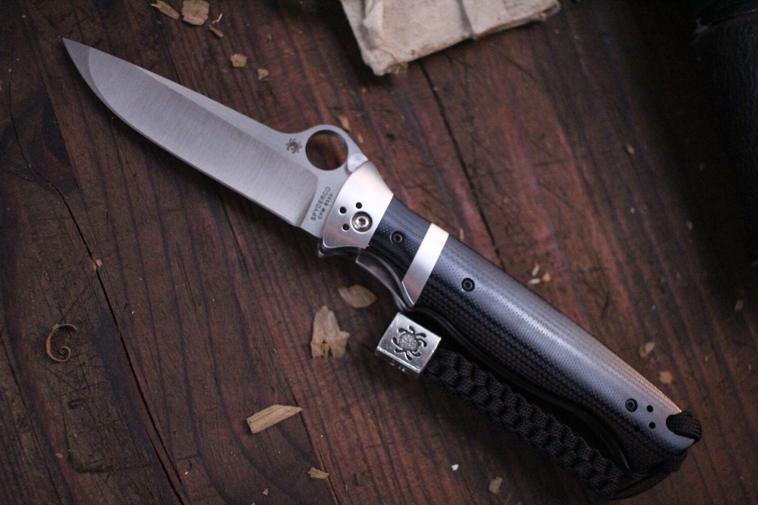 Spyderco Vallotton 3.125&quot; Folding Knife / Black G10 &amp; Subhilt / Satin S30V / HG ( Pre Owned )