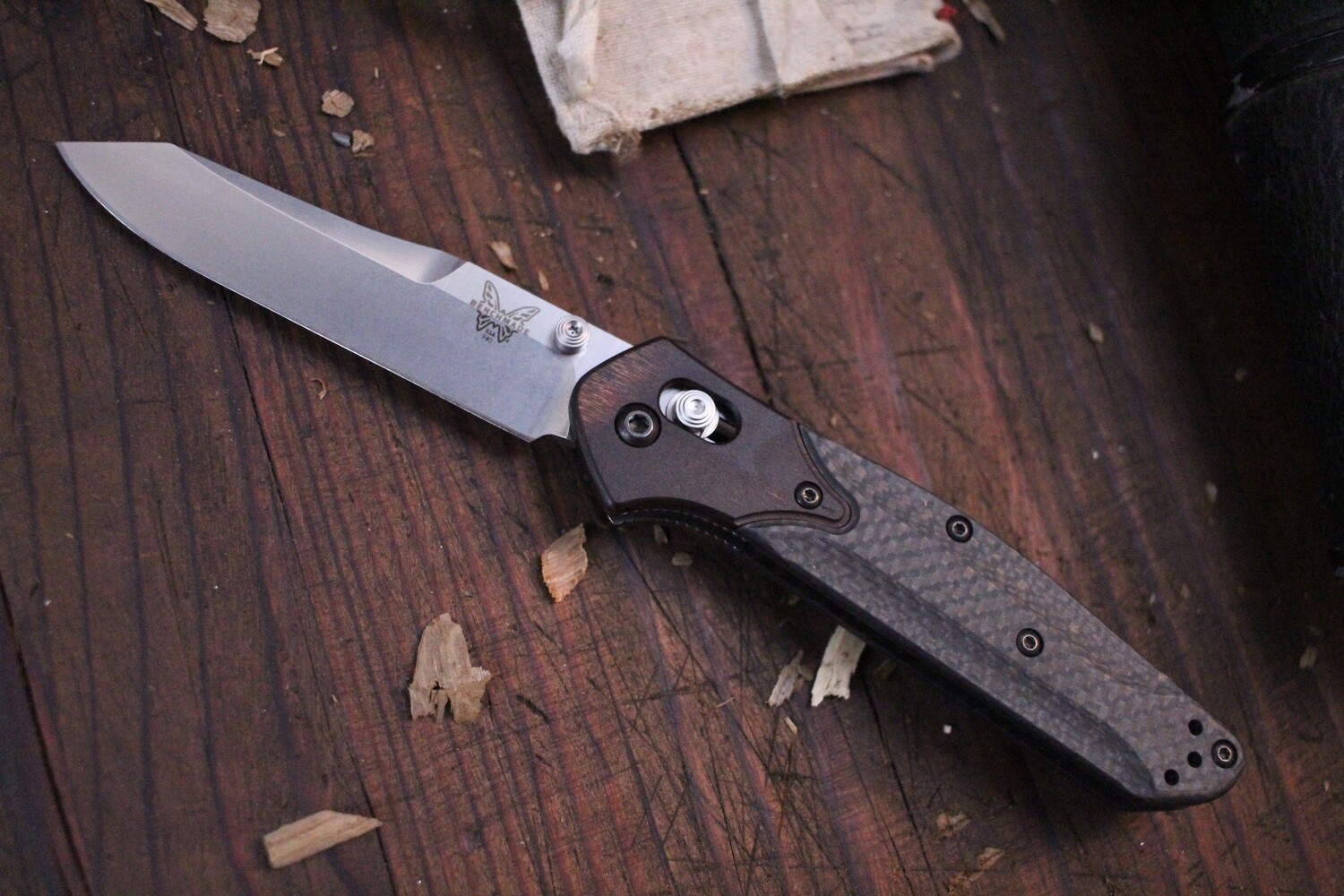 Benchmade Osborne 3.4&quot; AXIS Lock Knife / Carbon Fiber &amp; Wood / Satin / D2 ( Pre Owned )