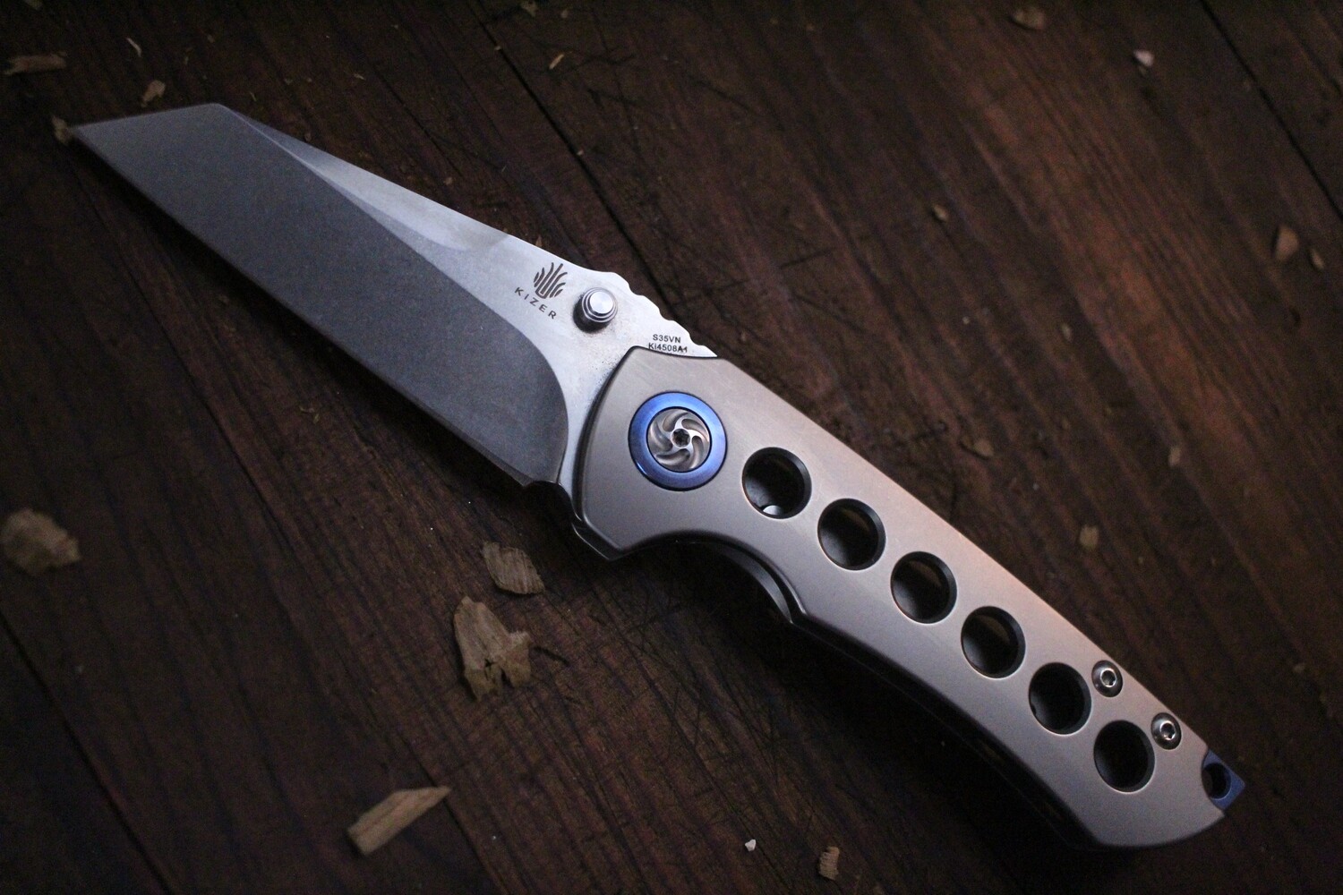Kizer Critical 3.6&quot; Folding Knife / Titanium / S35VN / Wharncliffe ( Pre Owned )