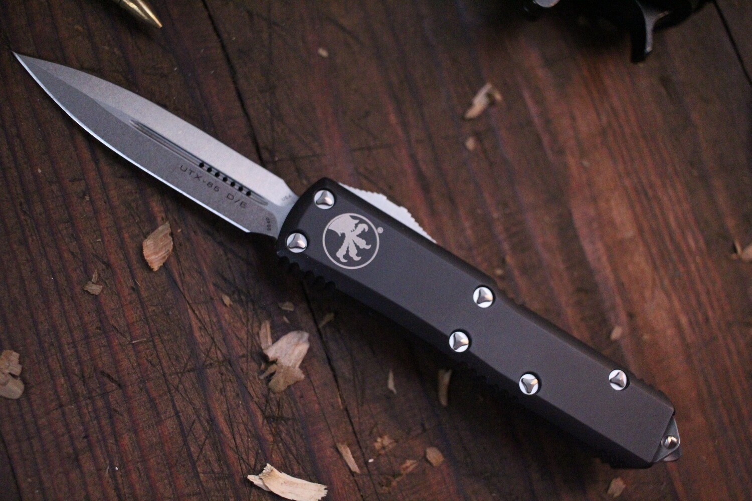 Microtech UTX-85 D/E 3.125&quot; OTF Automatic Knife / Black / Satin