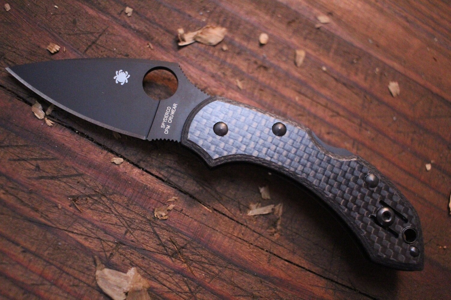 Spyderco Dragonfly 2.3&quot; Lockback Knife / Carbon Fiber / TNi Cruwear