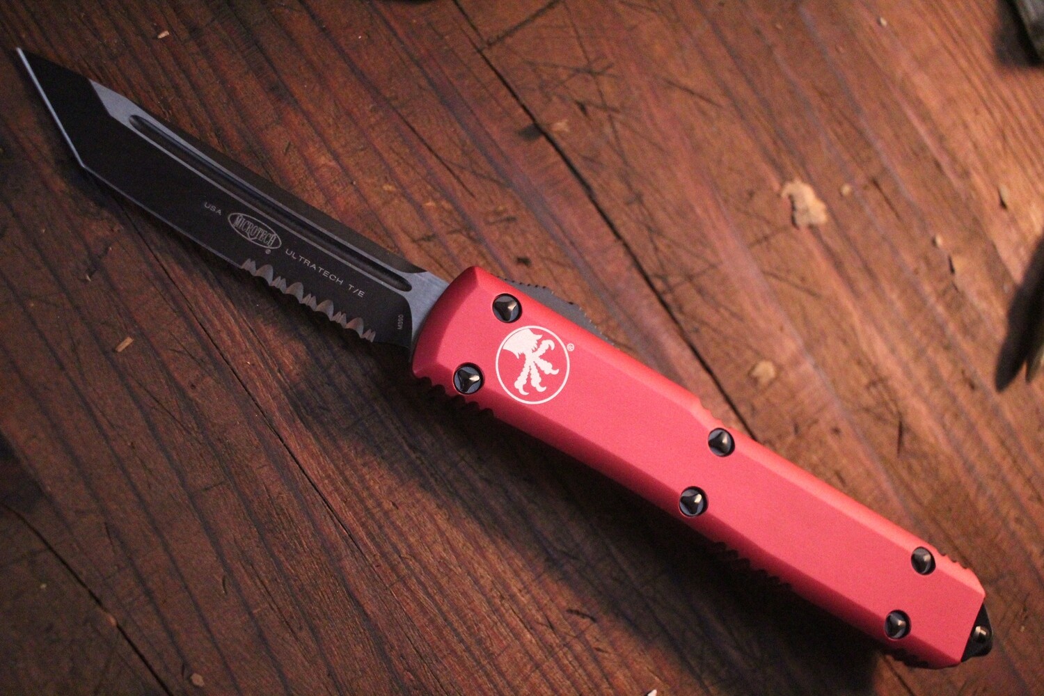 Microtech Ultratech T/E 3.4&quot; OTF / Red / Black Partially Serrated
