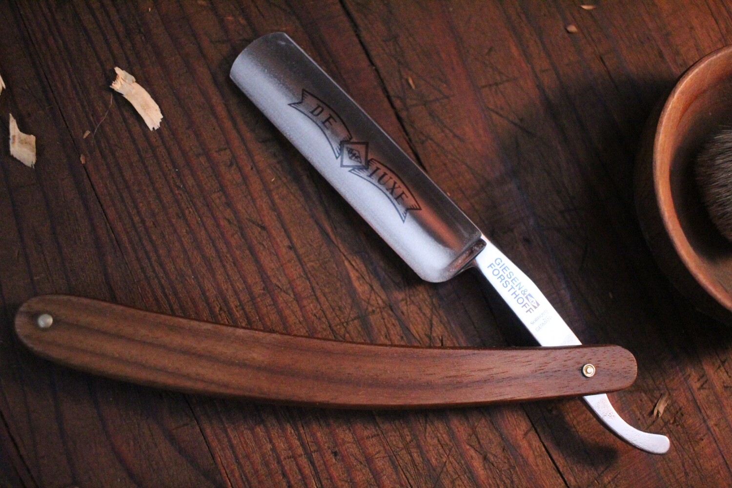 Giesen &amp; Forsthoff Straight Razor / Walnut