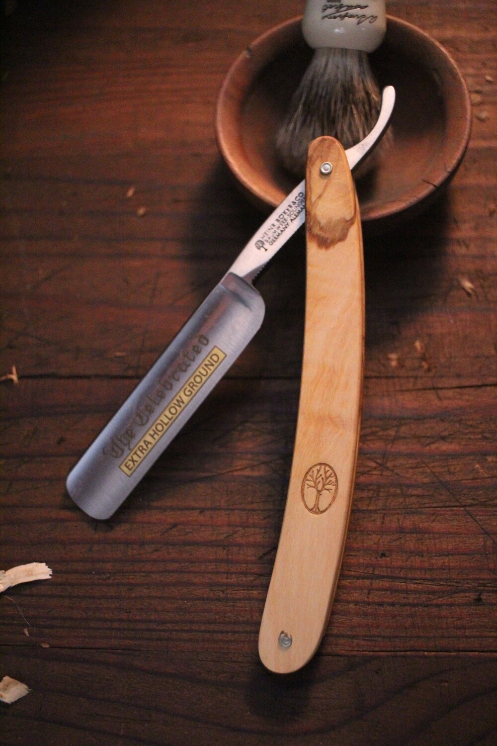 Boker Celebrated Olivewood Straight Razor ( Discontinued )
