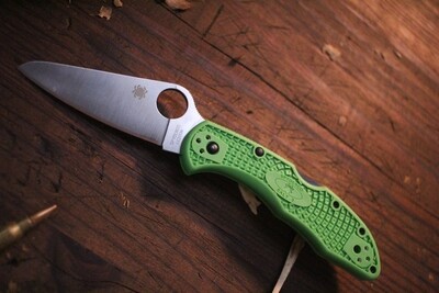 Spyderco Salt 2 3" Folding Knife, LC200N / Green FRN