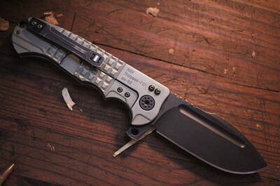 Andre De Villiers Harpoon F17 3.875" Folding Knife / Anodized Titanium / Black N690 / Cutting Edge EDC Exclusive ( Pre Owned )