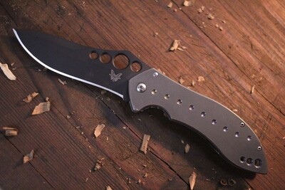 Benchmade Skirmish 4.3" Frame Lock Knife / Titanium / Black Cerakote (Pre-Owned)