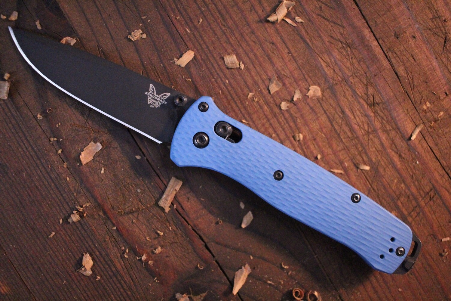Benchmade Bailout 3.38&quot; AXIS Lock Knife / Custom Blue Cerakote / M4 ( Pre Owned )
