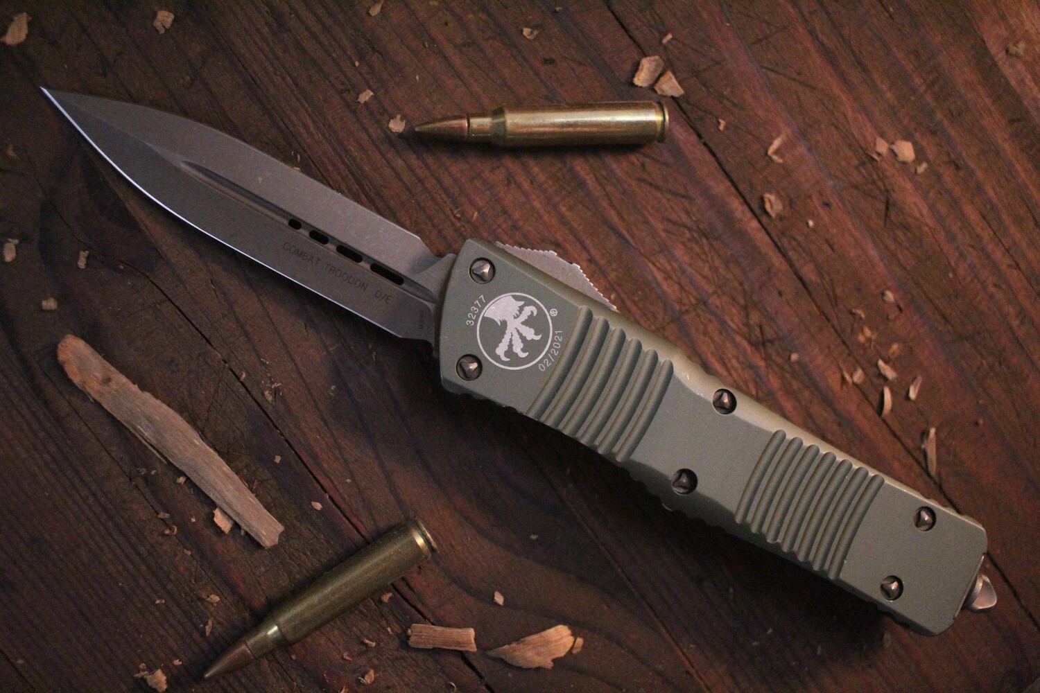 Microtech Combat Troodon 3.8&quot; OTF Automatic Knife / OD / Bronze Apocalyptic ( Pre Owned )