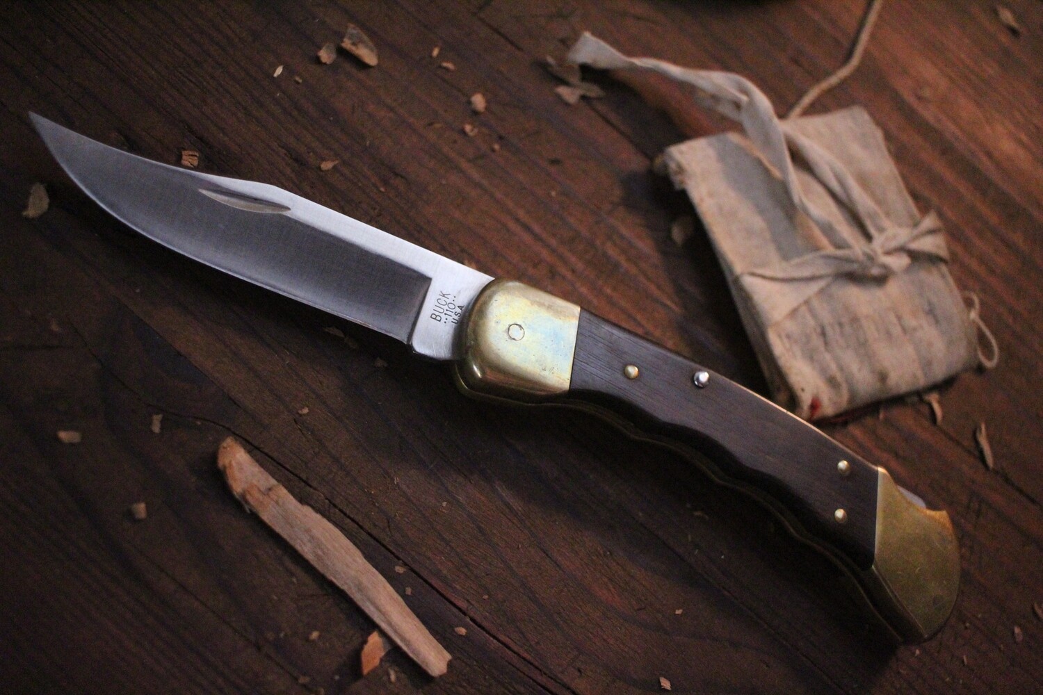 Buck Vintage  110 3.75&quot; Manual Folding Knife, Ebony With Finger Grooves / Satin ( Pre Owned )
