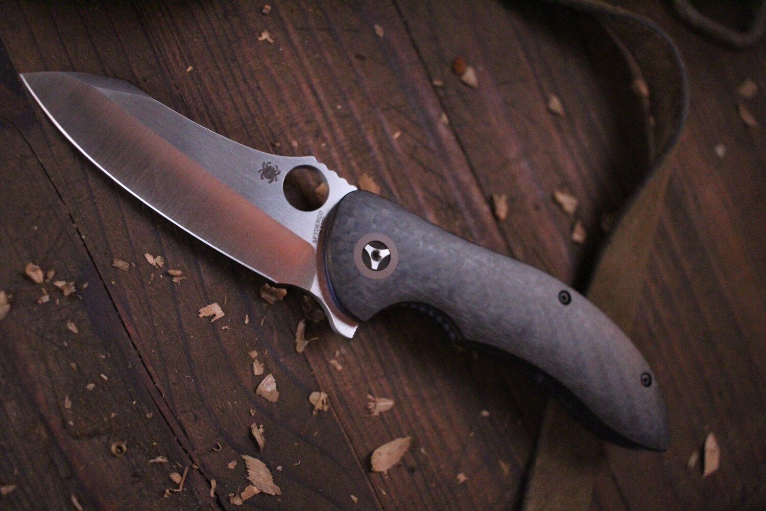 Spyderco Magnitude 3.5&quot; Folding Knife / Carbon Fiber / Satin ( Pre Owned )