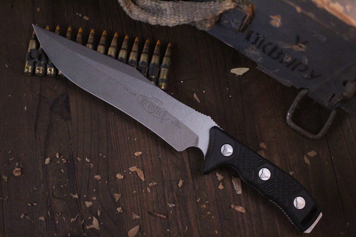 Microtech Arbiter 8.75&quot; Fixed Blade Knife / Black G10 / Stonewashed ( Pre Owned )