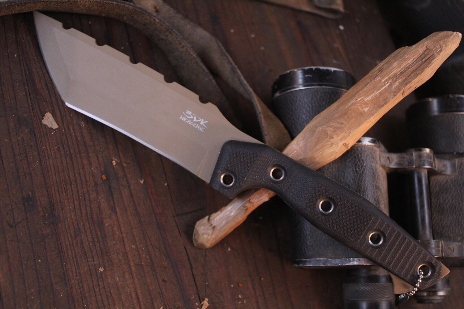 3DK Amuk 6&quot; Fixed Tanto Point, Desert Tan Cerakote Elmax Blade / Black G10 Handle