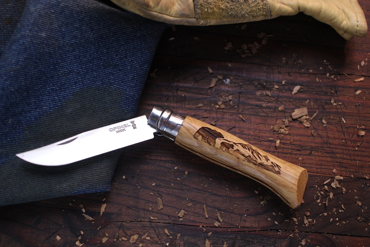 Opinel Knives No. 8 3.28&quot; Knife, Beechwood / Engraved Handle, Bear / Satin Stainless ( Discontinued )