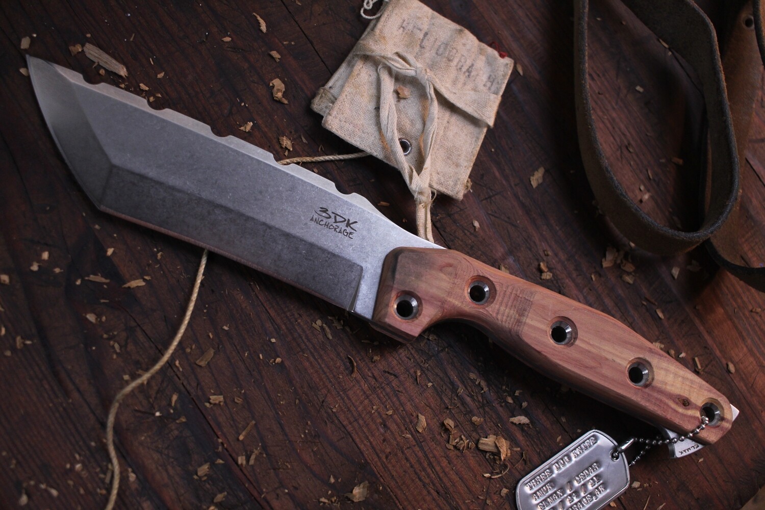 3DK Amuk 6&quot; Fixed Tanto Point, Elmax Blade / Cedar Scales