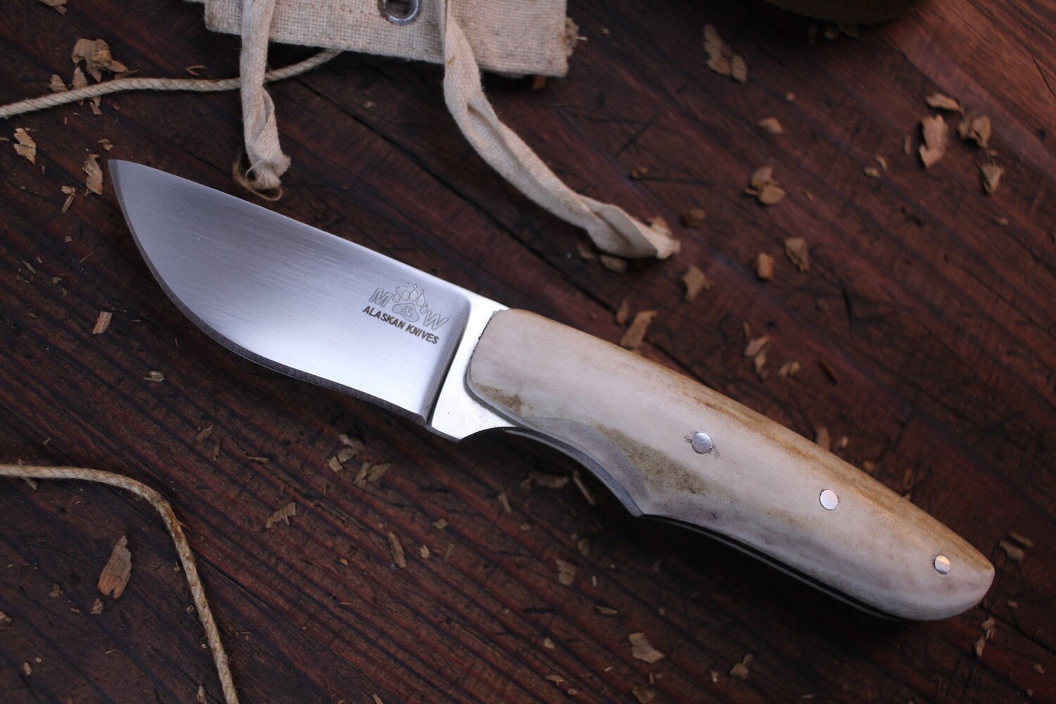 M&amp;W Knives 3 Finger Skinner 2.75&quot; Fixed Blade Knife / Moose / Satin S30V