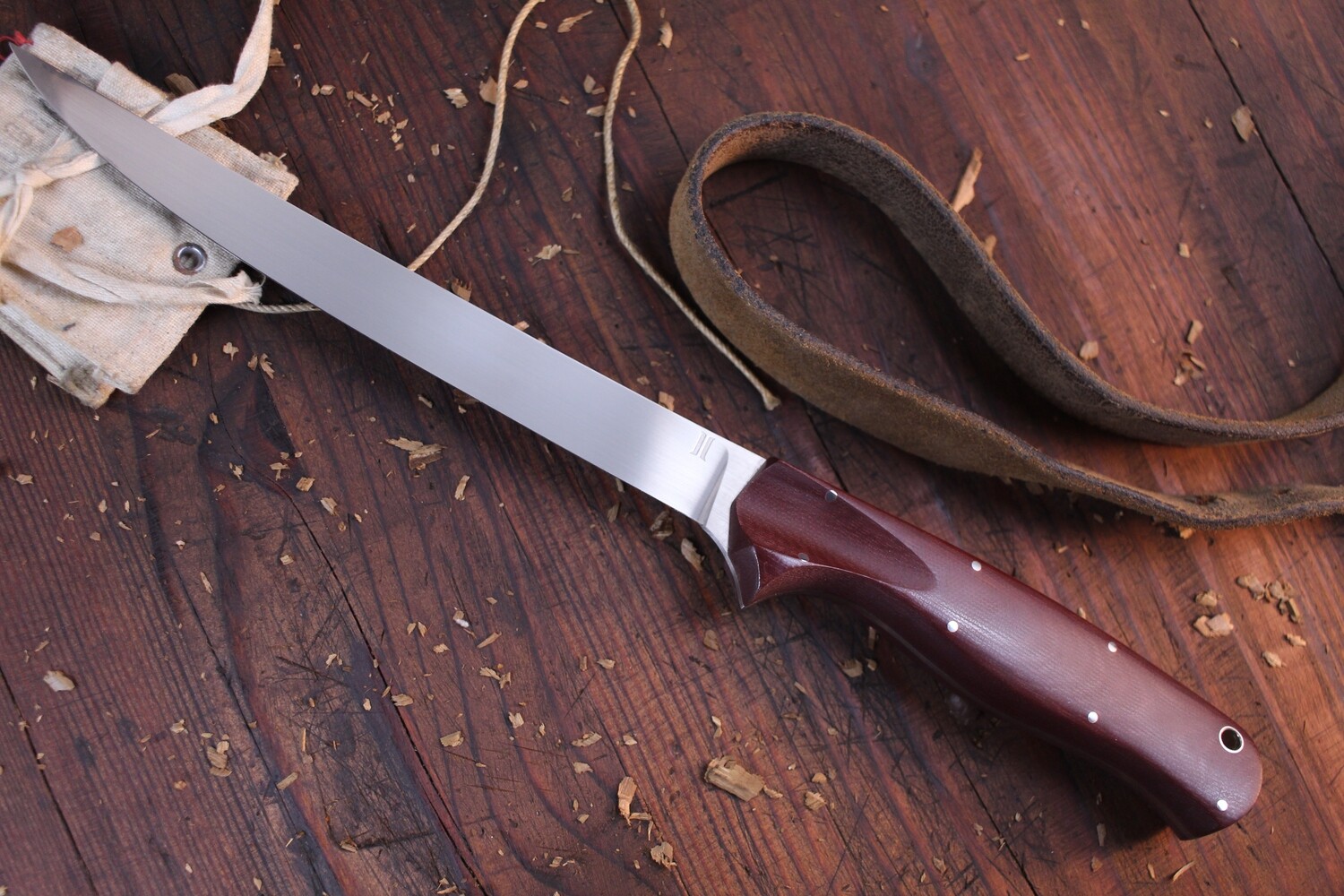 Isley Blades 8&quot; Fillet / Maroon Canvas Micarta  / Satin AEB-L