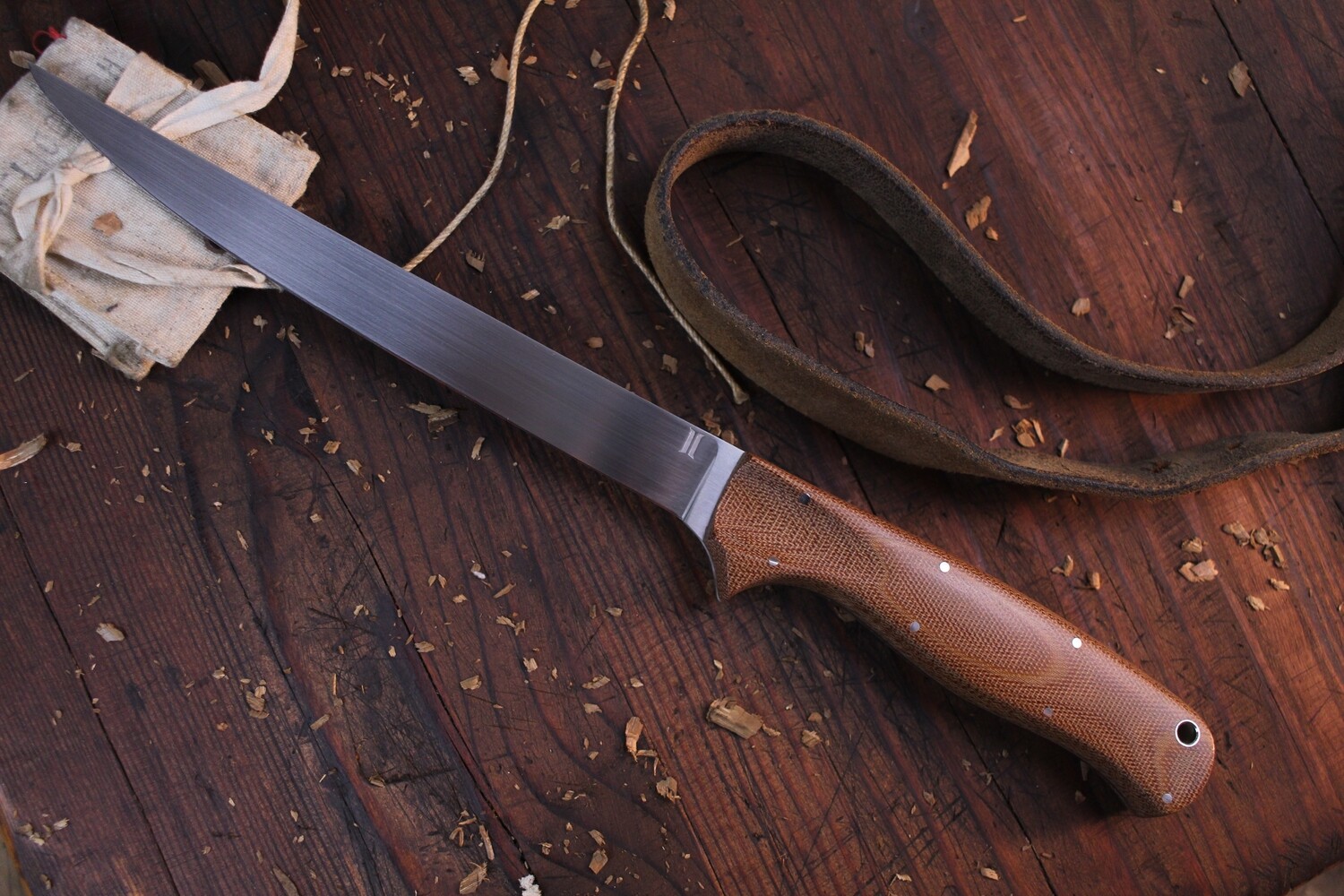 Isley Blades 8&quot; Fillet / Natural Canvas Micarta  / Satin AEB-L