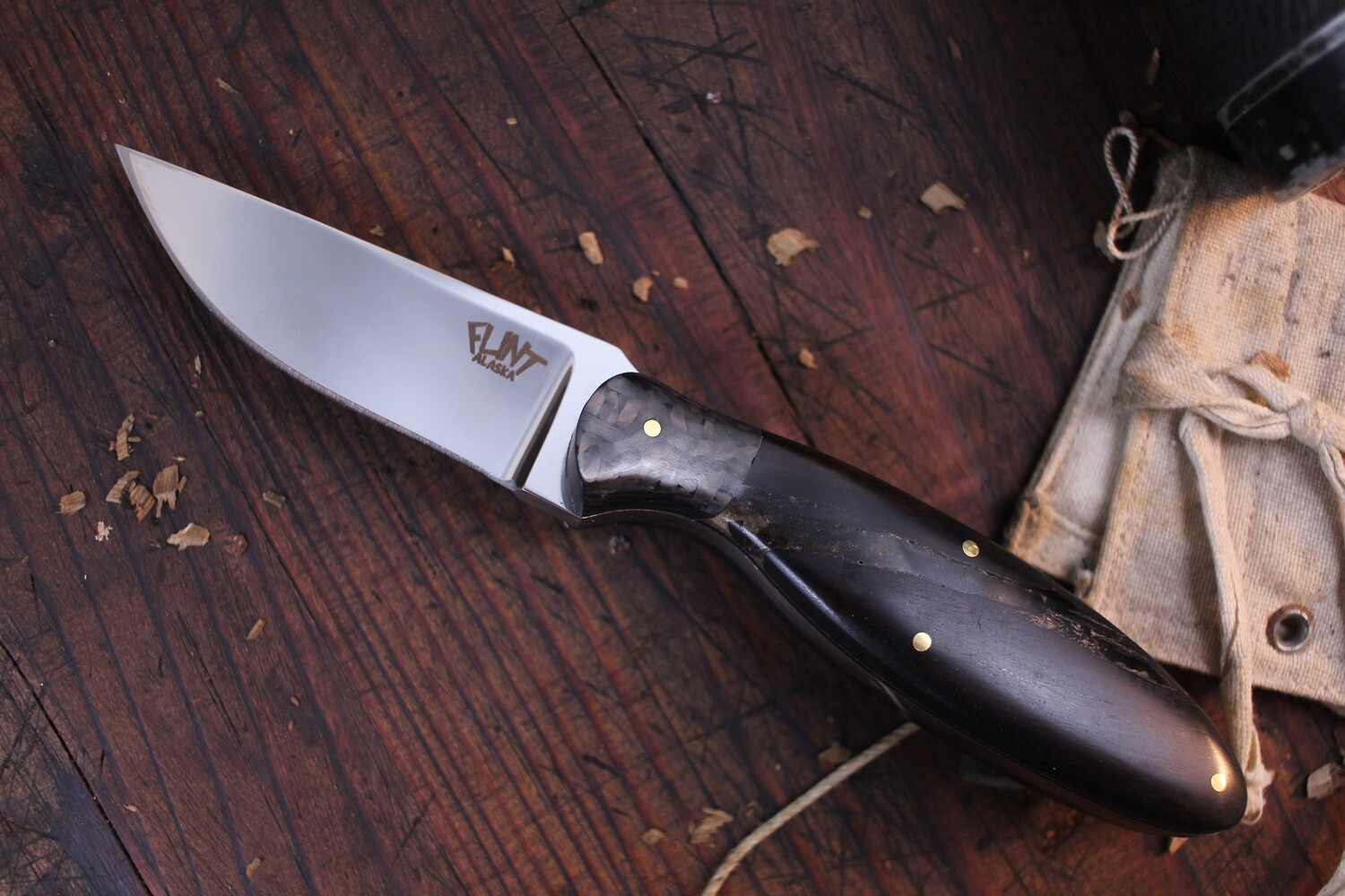 Bob Flint 2.75&quot; Classic Hunter / Stabilized Ebony &amp; Carbon Fiber Bolsters / Polished 440C 