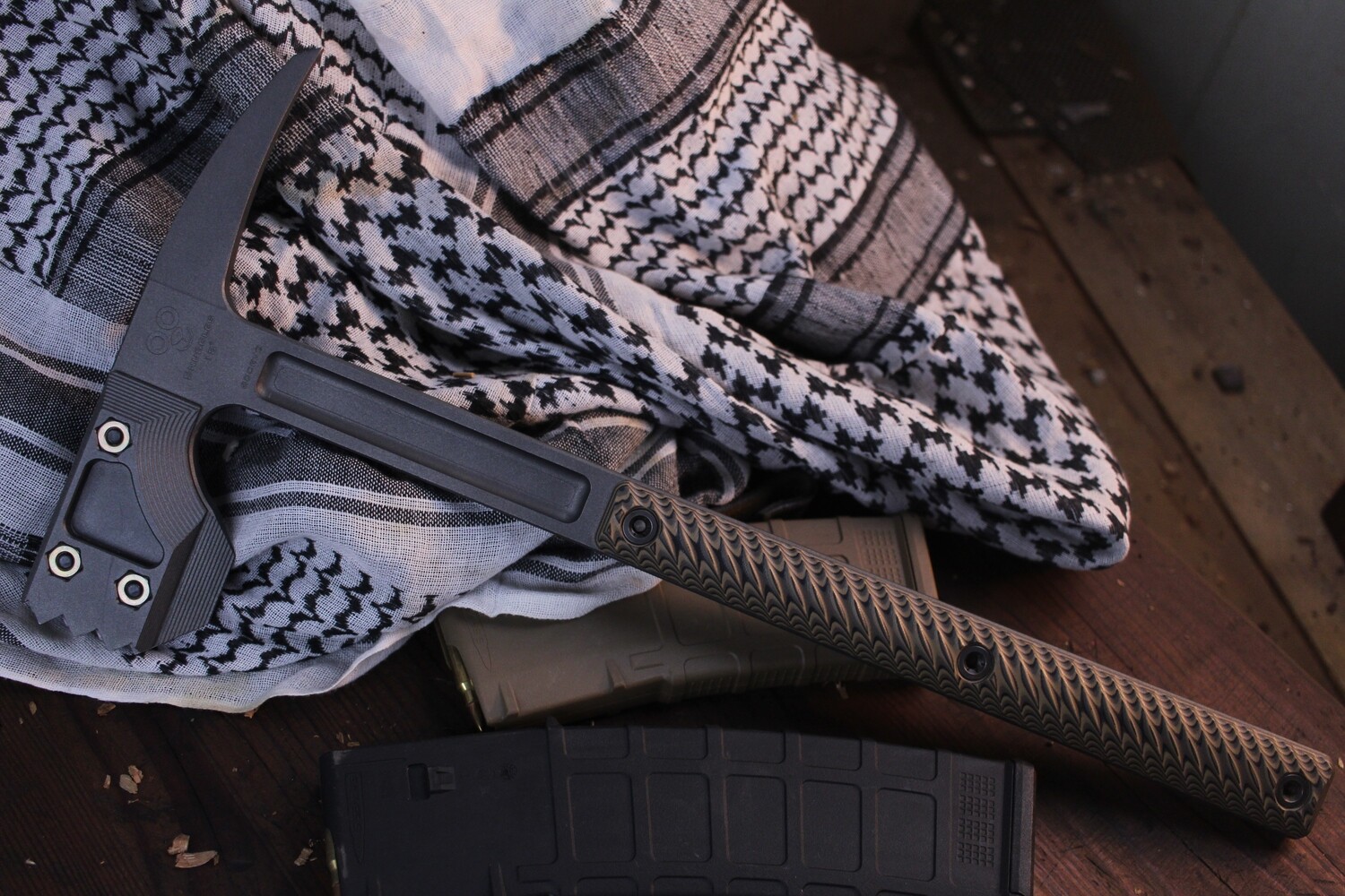 RMJ Tactical Snuggles The Warhammer / Hyena Brown G10 / 80CRV2 ( Pre Owned )