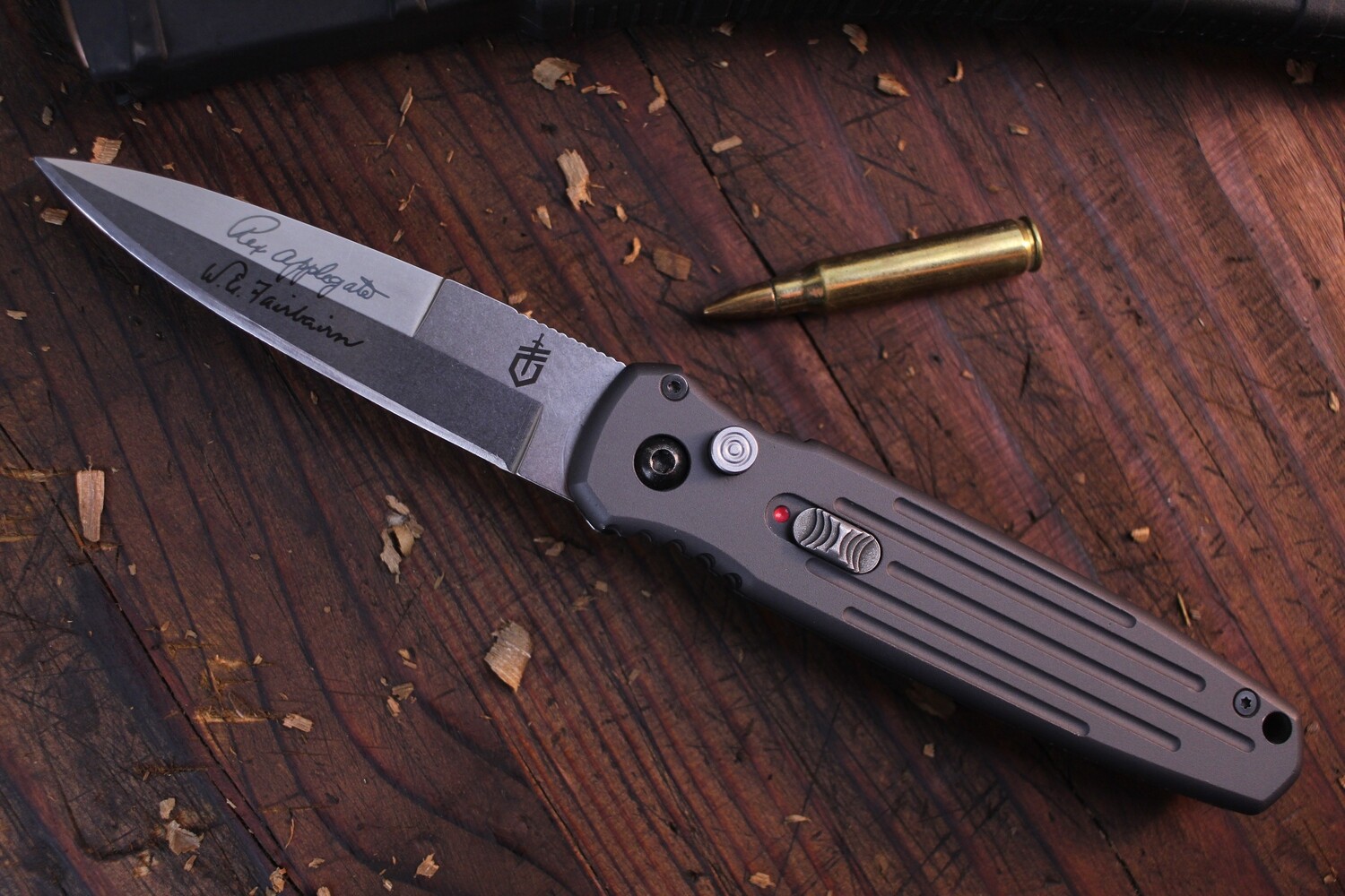 Gerber Covert 4&quot; Automatic Knife / Grey Aluminum / Satin S30V ( Pre Owned )