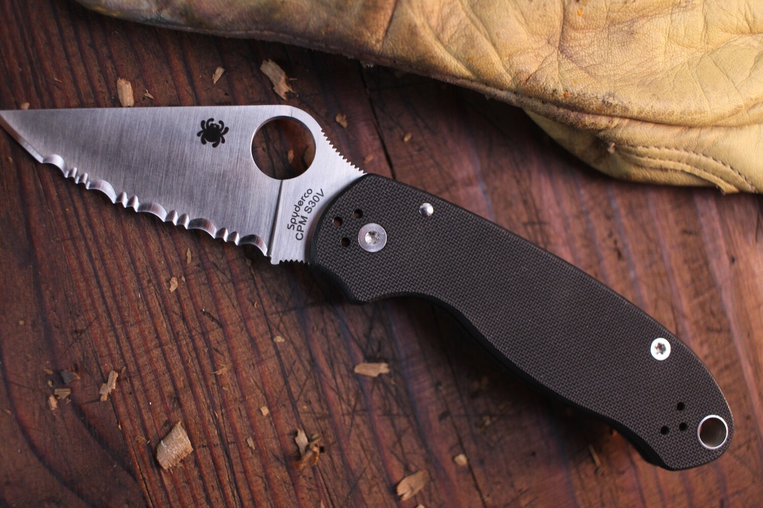 Spyderco Para 3 3&quot; Compression Lock Knife,  Black G-10 / Satin Full Serrated