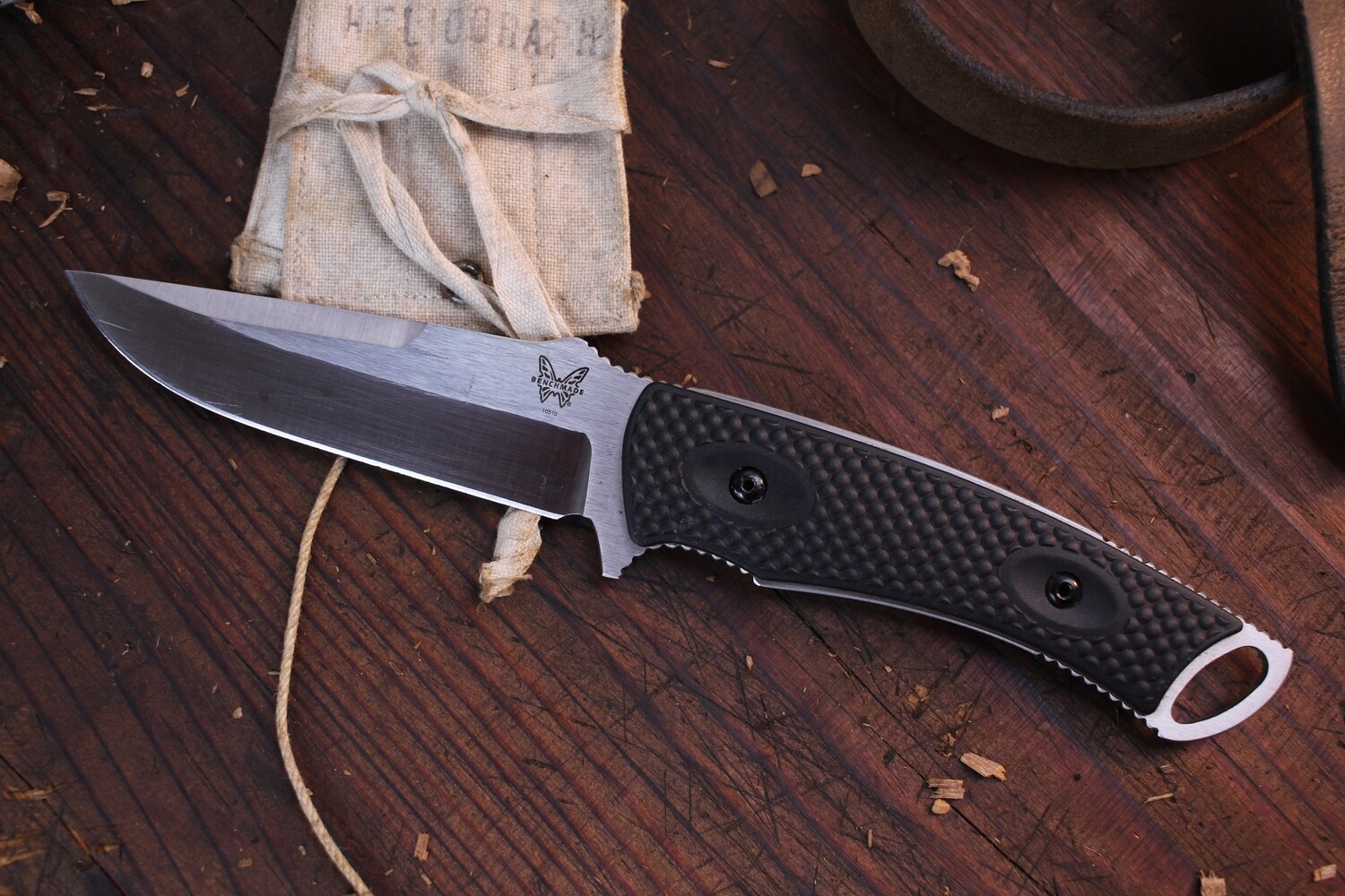 Benchmade Gamer 4.11&quot; Fixed Blade Knife / Black / Satin N690 ( Pre Owned )