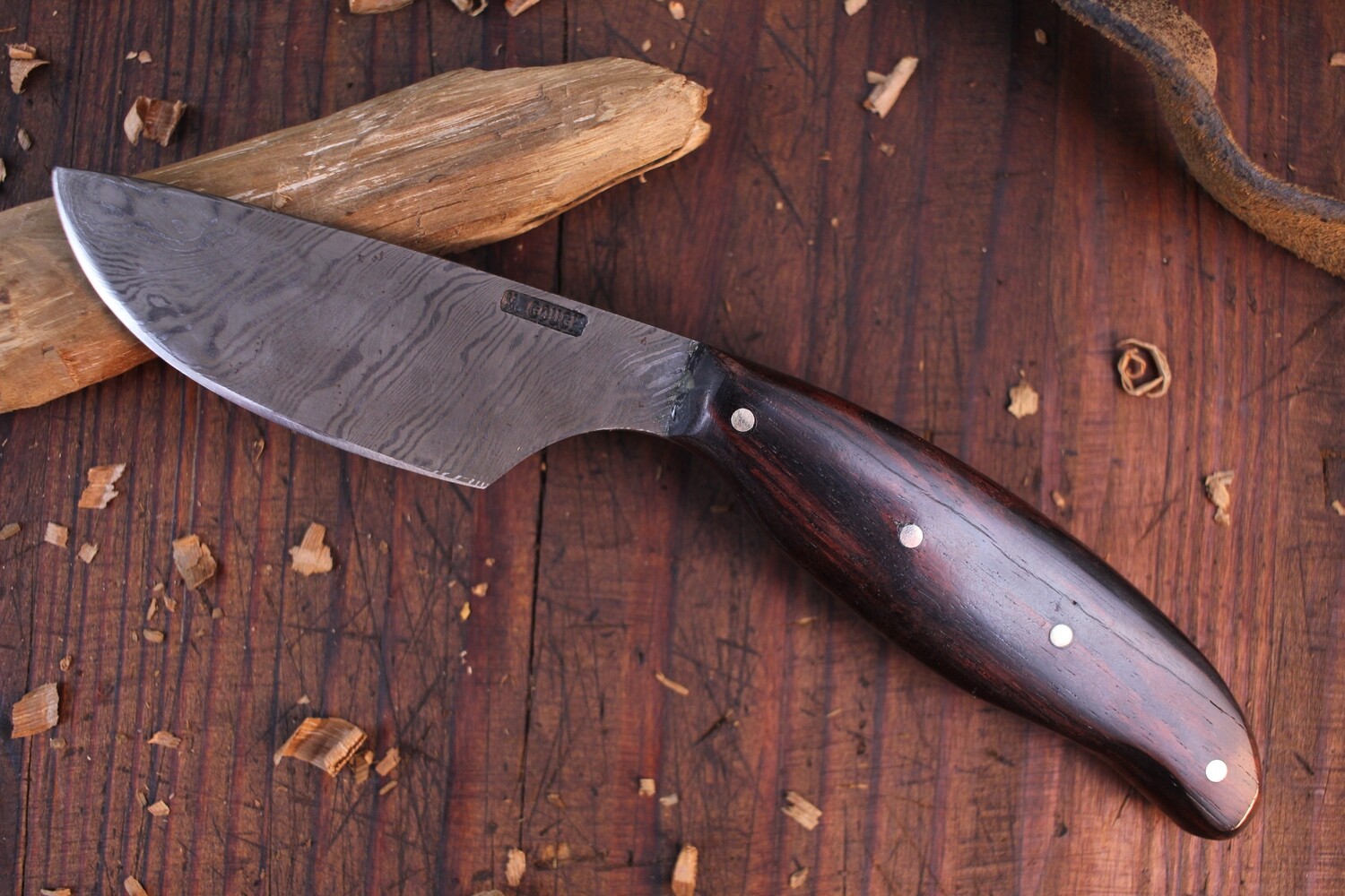 Mark Couch Offset Skinner Fixed Blade 3&quot; Knife, Alaska Damascus / Cocobolo / Leather Sheath